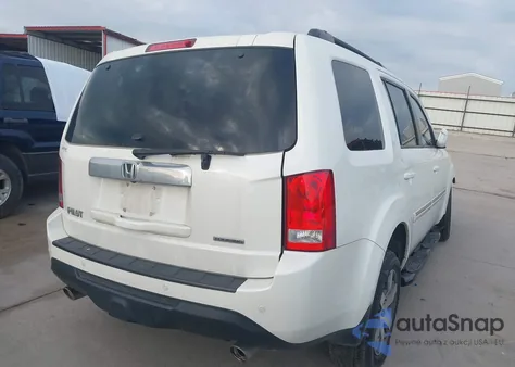 2015 Honda Pilot Touring из США, поврежденный, VIN 5FNYF3H96FB033679